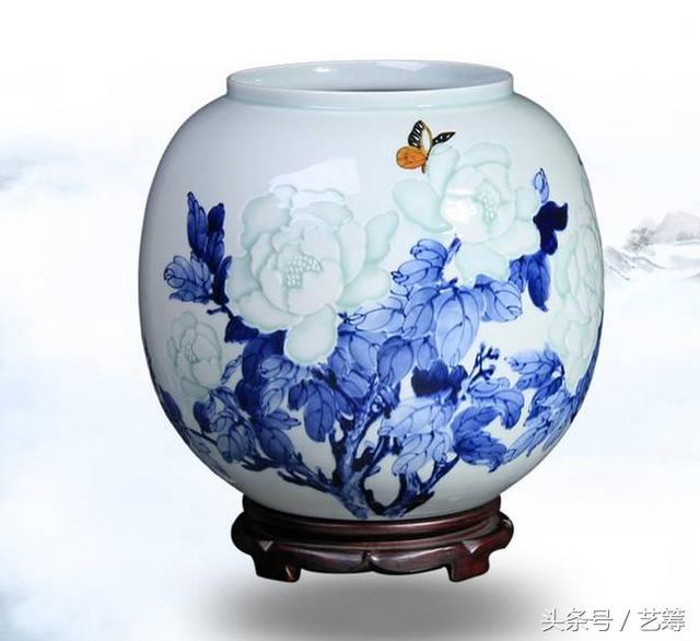 景德镇陶瓷大师作品，景德镇十大国瓷大师作品亮相广州