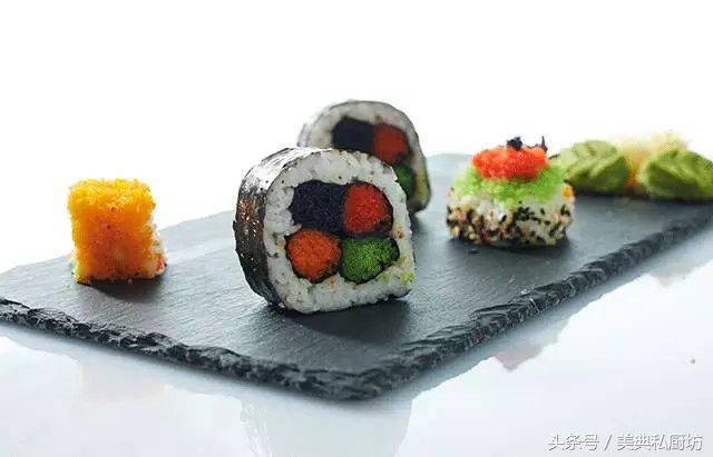 即食深海鱼子酱可以怎么吃，鱼子酱与食物这样搭配更让人无法抗拒