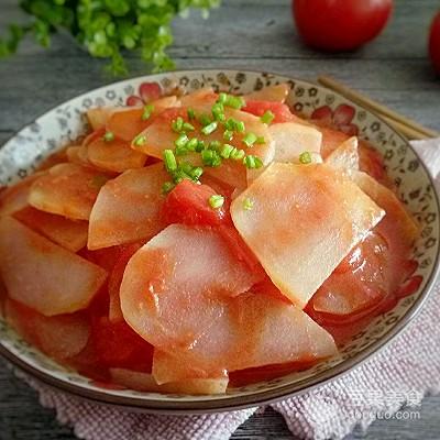 番茄土豆片减肥做法，常吃四款冬天减肥食谱