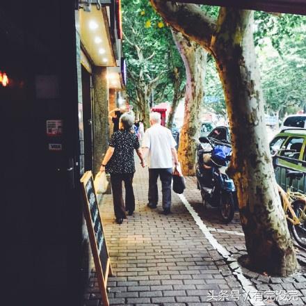 范伟的搞笑电影大全，范式幽默搞笑路线征服了亿万观众