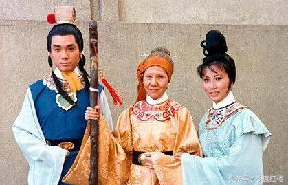 86年贾宝玉谁扮演的，他曾是香港电视皇帝