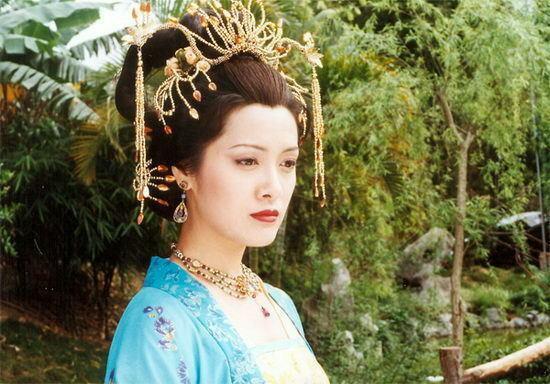 向海岚版杨贵妃和安禄山，当年港媒称作“最丑杨贵妃”向海岚异域风情今半点不输《妖猫传》