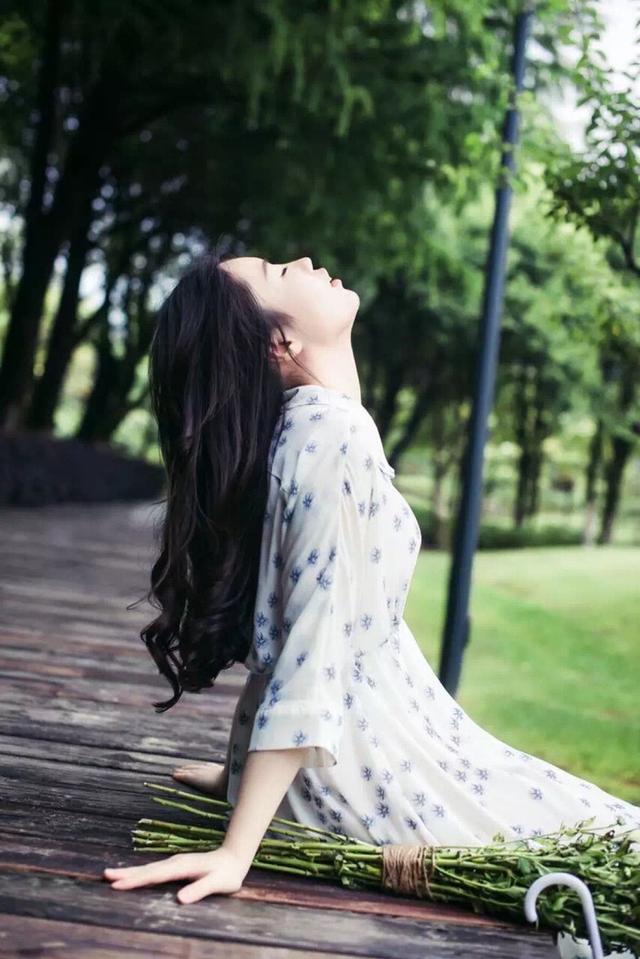 早安文字170425：爱，要值得；放，要洒脱