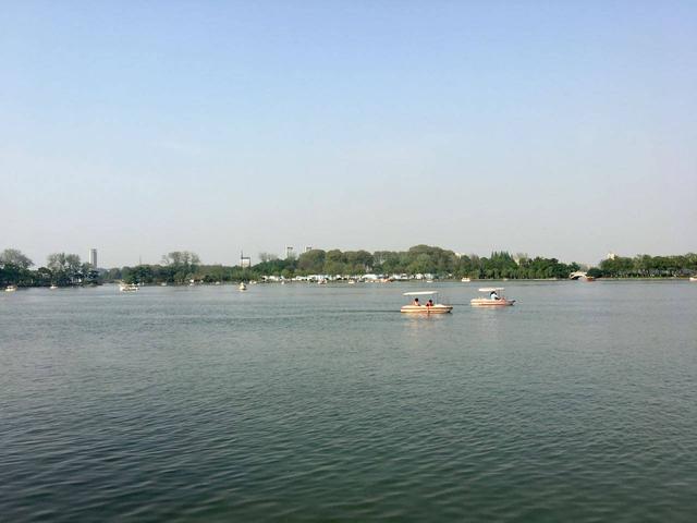 南京有什么玩的，南京最值得玩的景点有哪些免费的（南京6个很美的旅行地）