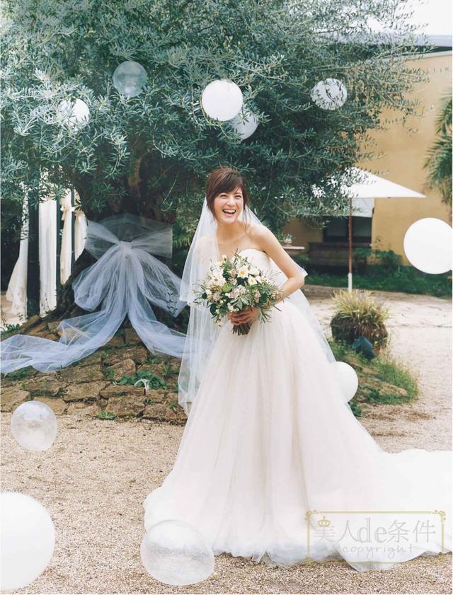 新娘妆的正确步骤教程，自己化新娘妆都不成问题