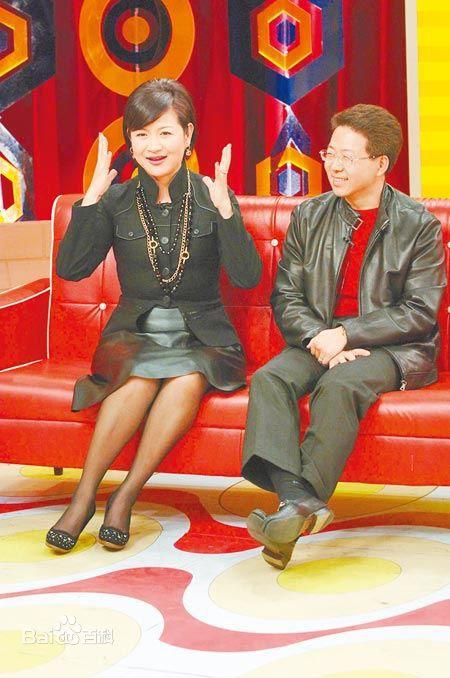 老版包青天里的展昭恋情，她是包青天中痴恋展昭的白雪梅