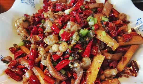 青石山一日游，神龙山上朝圣道