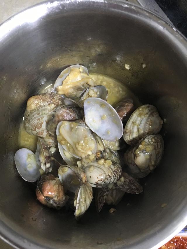 花甲米线的正宗做法家庭版，世界杯专供菜——花甲米线