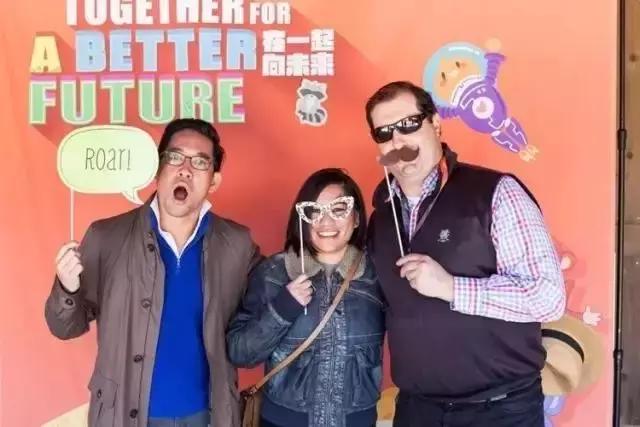 黄磊一家有多美，相爱22年生3个孩子