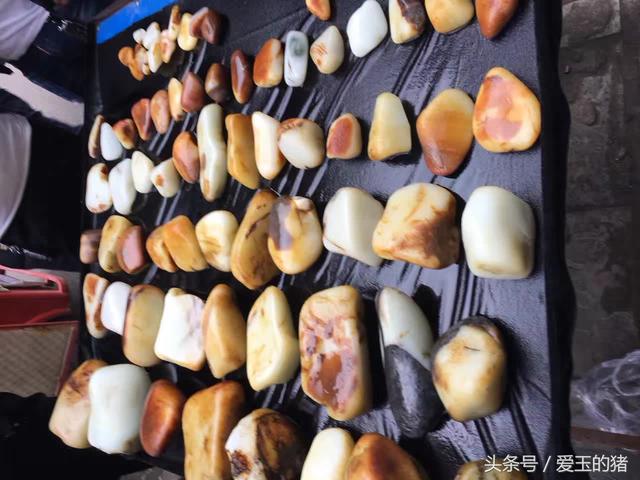 怎么样鉴别玉与石头，以为买的是玉可能真是买了