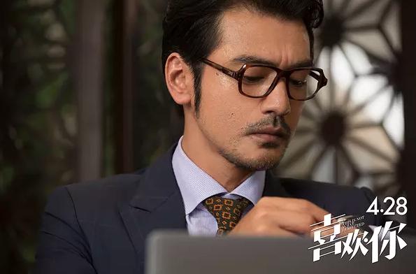 喜欢你甜美的声音，张含韵单曲温暖上线