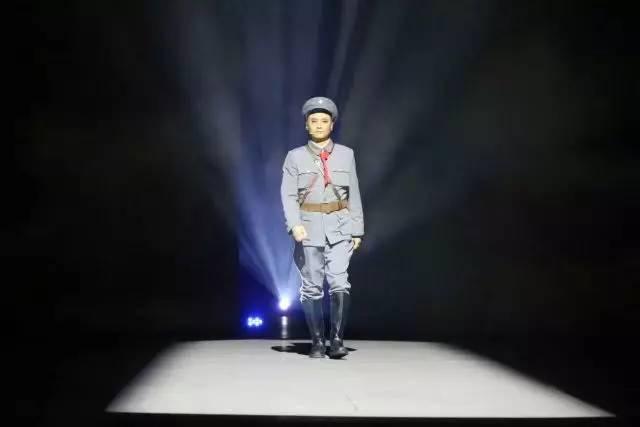 80年代广东话剧团的演员有哪些，话剧邓演达全面展现邓演达波澜壮阔一生