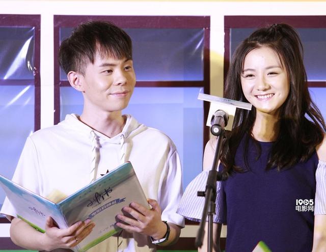 何洁谈爱情感言，何洁助阵小情书首映礼