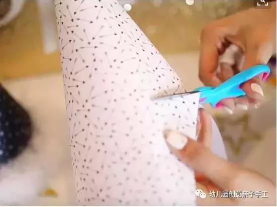 生日帽子怎么做手工，幼儿园手工制作（怎么用卡纸做简单又漂亮的生日帽）