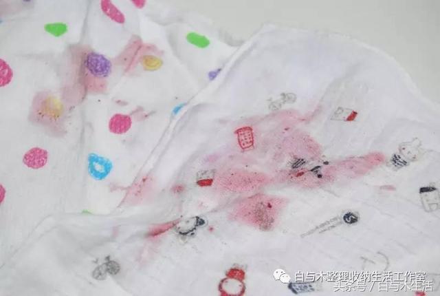 宝宝衣服上的水果渍怎么洗掉，宝宝衣服上的果渍怎么才能洗掉