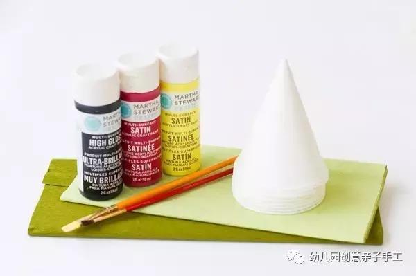 生日帽子怎么做手工，幼儿园手工制作（怎么用卡纸做简单又漂亮的生日帽）