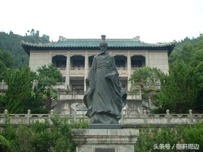 屈原为什么投江，屈原投江三大原因解析（为什么屈原选择投江自尽）