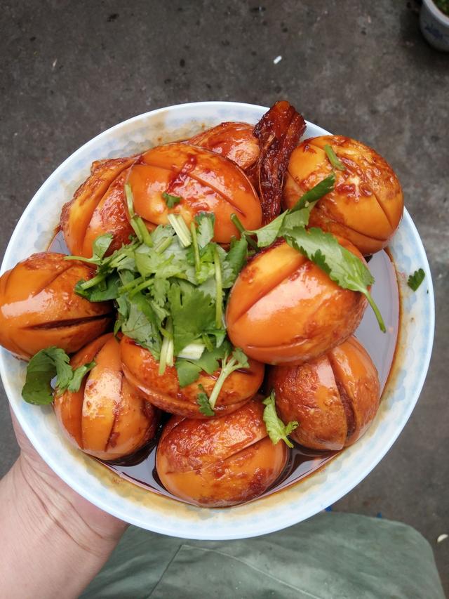 简单家常菜之可乐鸡蛋，教你如何炖至可乐鸡蛋