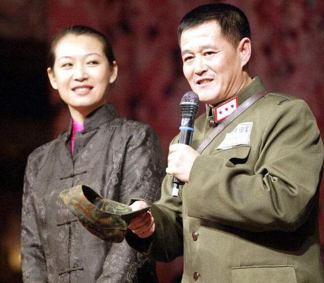 赵本山谈现任妻子和大女儿，赵本山妻子和儿女最新近照曝光