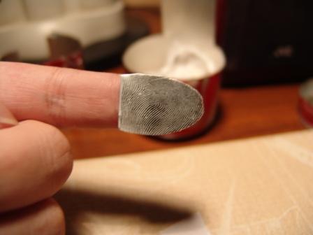 如何帮人指纹打卡，防迟到打卡神器——指纹膜