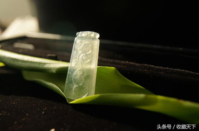 什么是冰种翡翠，翡翠冰糯种