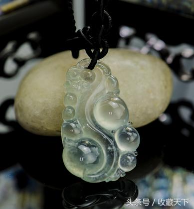 什么是冰种翡翠，翡翠冰糯种