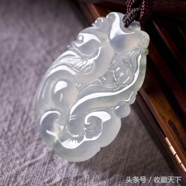 什么是冰种翡翠，翡翠冰糯种