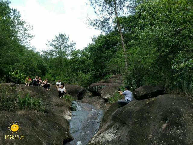 平远县南台山风景区，山是一尊佛 佛是一座山