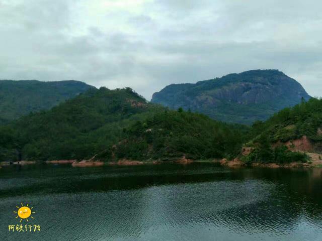 平远县南台山风景区，山是一尊佛 佛是一座山