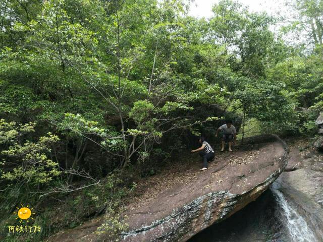 平远县南台山风景区，山是一尊佛 佛是一座山