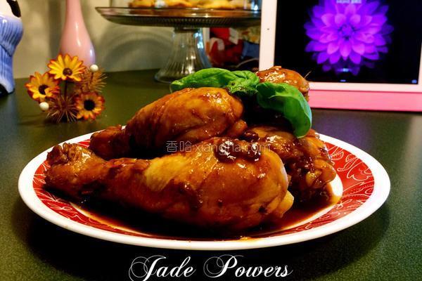 麻辣卤鸡爪好吃到连卤汁都不放过，我们一起来学做一下吧