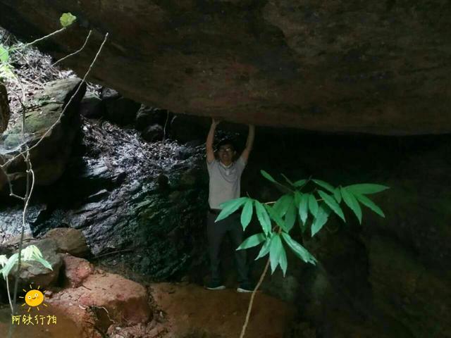 平远县南台山风景区，山是一尊佛 佛是一座山