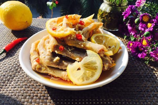 麻辣卤鸡爪好吃到连卤汁都不放过，我们一起来学做一下吧