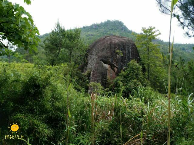 平远县南台山风景区，山是一尊佛 佛是一座山