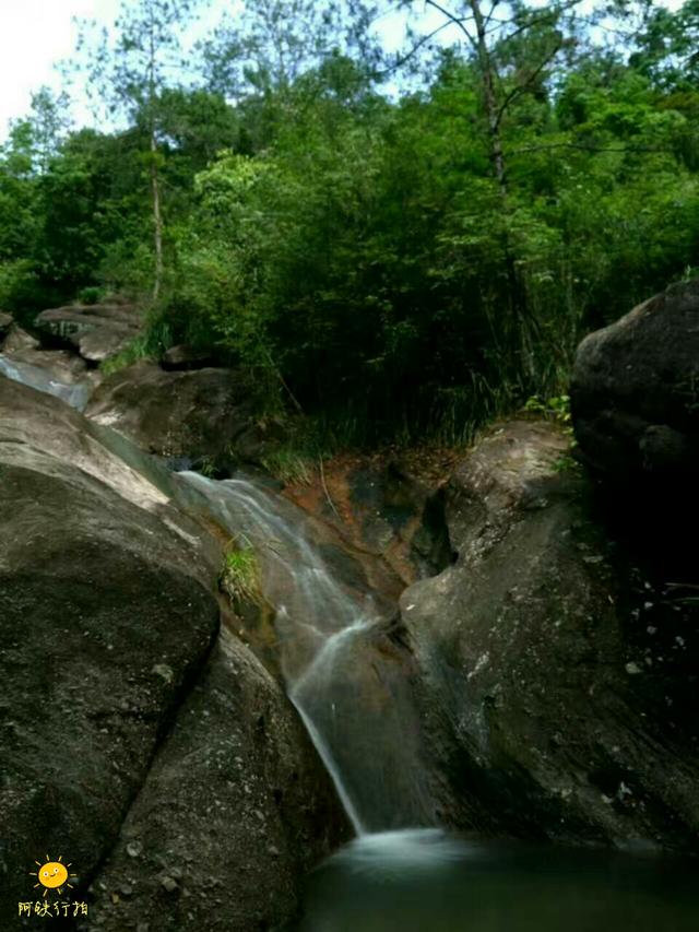 平远县南台山风景区，山是一尊佛 佛是一座山