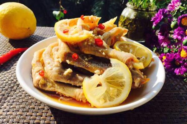 麻辣卤鸡爪好吃到连卤汁都不放过，我们一起来学做一下吧