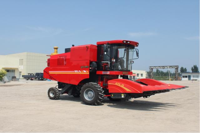玉米联合收获机，听说这款联合收获机可以兼收玉米（玉米收获机和联合收获机的区别）