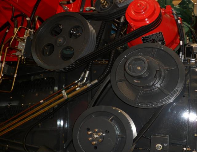 玉米联合收获机，听说这款联合收获机可以兼收玉米（玉米收获机和联合收获机的区别）