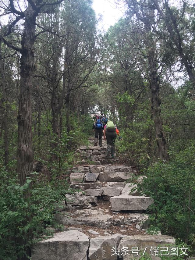 厦门青龙山溶洞，厦门秋天的白云洞