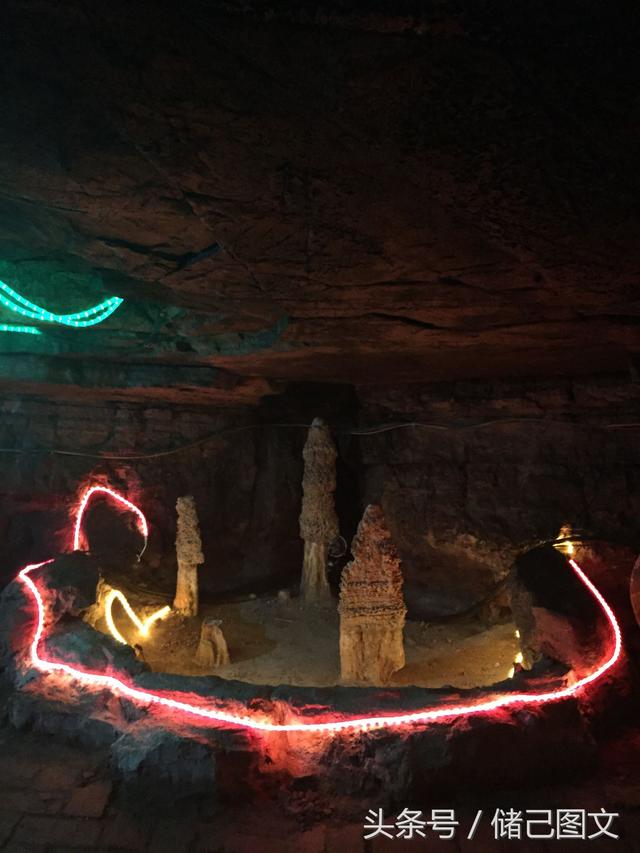 厦门青龙山溶洞，厦门秋天的白云洞