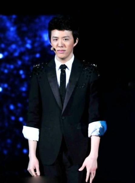 钢琴大师马克西姆即兴，马克西姆钢琴演奏《克罗地亚狂想曲》征服所有人