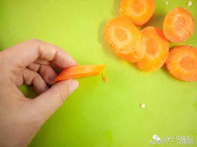 日本天妇罗做法教学，贫民窟女孩也能丰衣足食