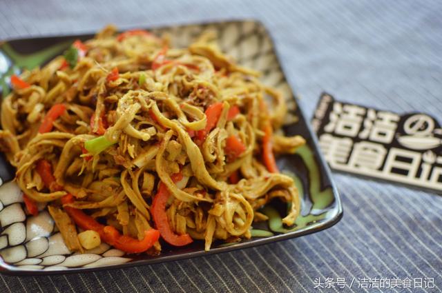 炒面筋的家常做法，素炒香辣面筋的做法（炒面筋时一定要加入这味料）