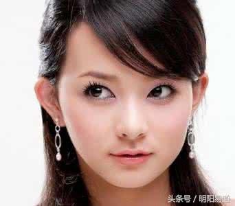 耳朵一高一低面相，一生富贵耳朵面相（从耳朵看财运寿命）