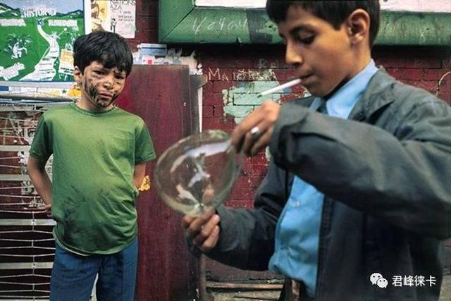 街头摄影的基本知识，拍出有情感有故事的街头摄影照片