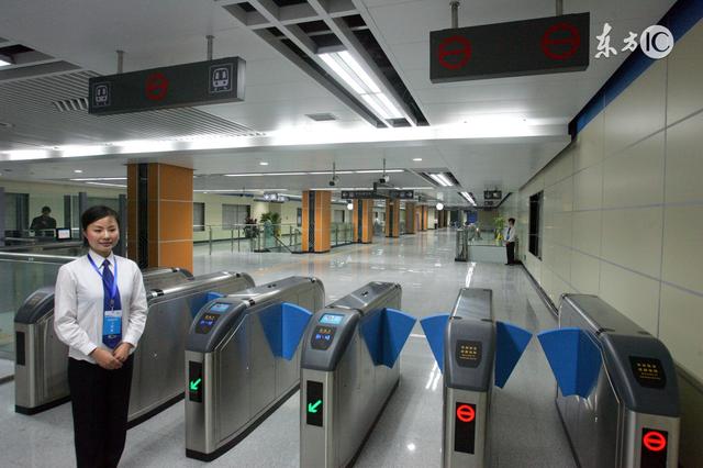 教你怎么乘坐地铁，手把手教你乘坐地铁