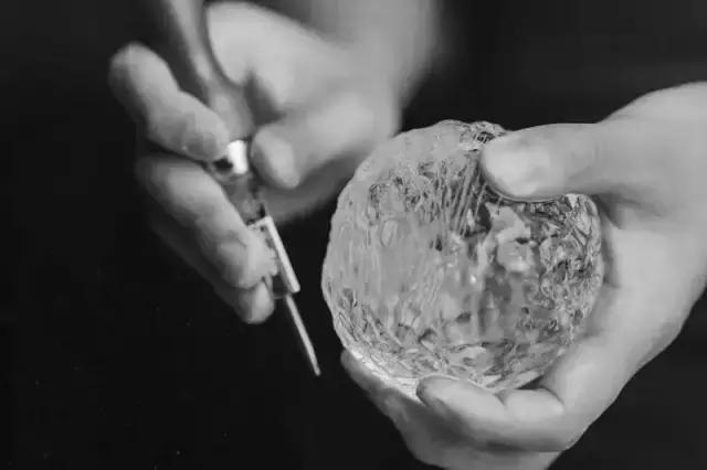 巨型冰块制作方法，一天生产15000块
