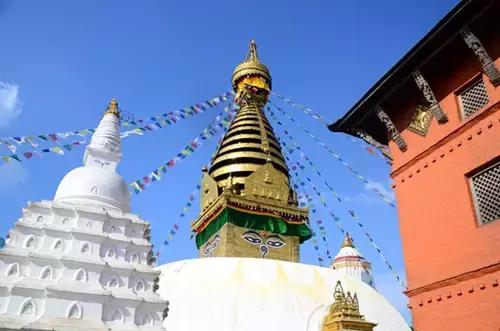 尼泊尔国际飞机场，这是尼泊尔的飞机场