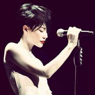 王菲曾经最火的十首粤语歌，天后王菲的这些金曲你都听过吗