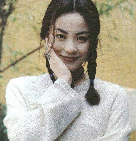 王菲曾经最火的十首粤语歌，天后王菲的这些金曲你都听过吗